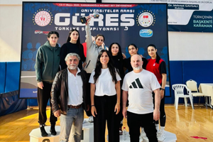 Yalova Üniversitesi Kadın Güreş Takımı Türkiye İkincisi Oldu